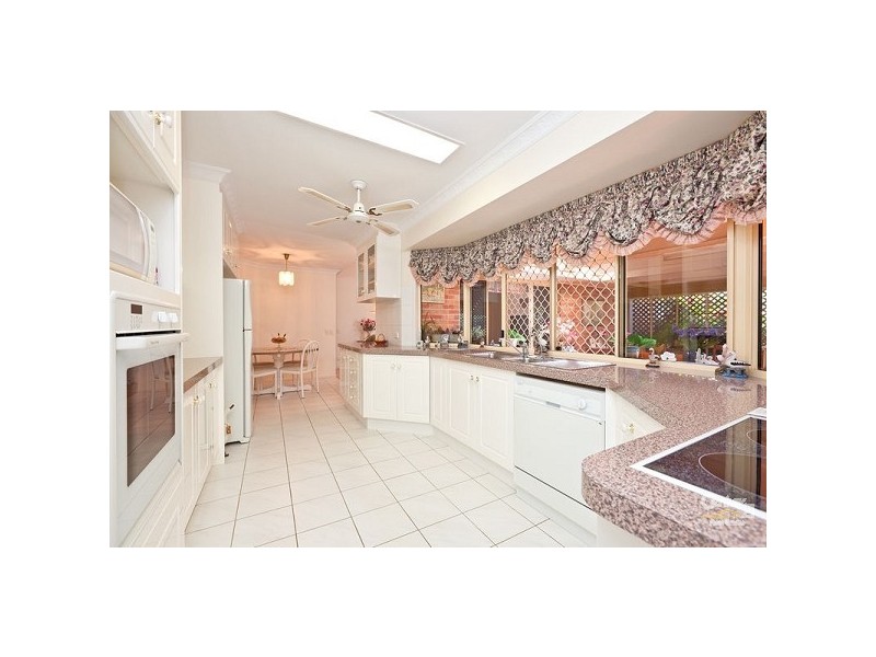 56 Long Street, Cleveland QLD 4163