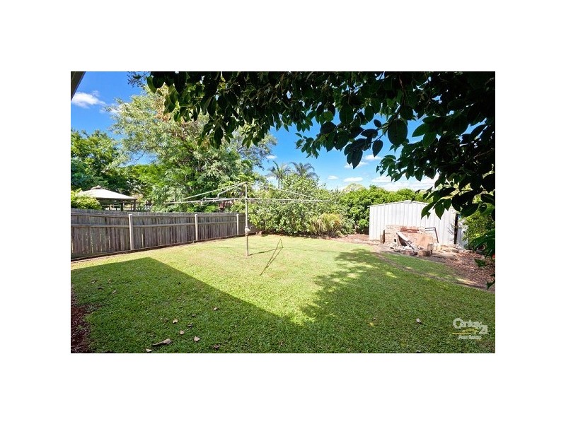 137 Dart Street, Redland Bay QLD 4165