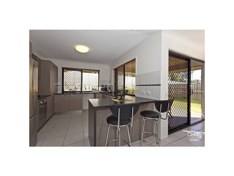 23 Aqua Cr, Redland Bay QLD 4165