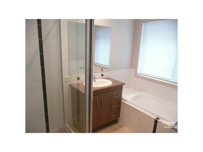 28 Lexey Crs, Wakerley QLD 4154