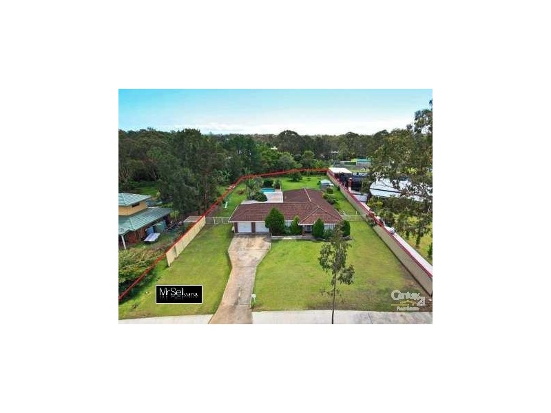 31 Whitehall Ave, Birkdale QLD 4159