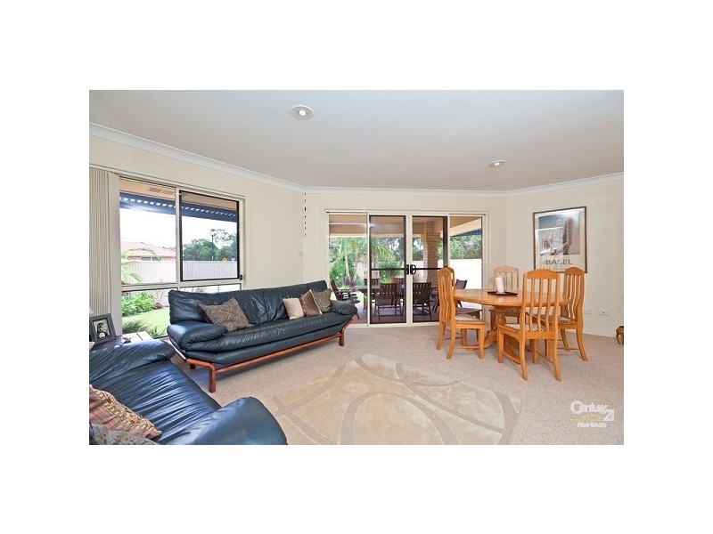 15 Lamb Close, Victoria Point QLD 4165