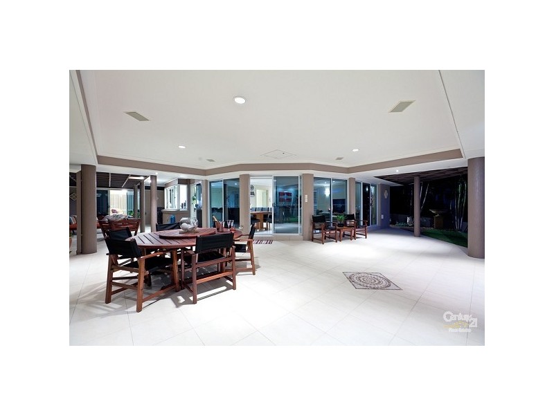 11/16 Anchorage Drive, Raby Bay QLD 4163