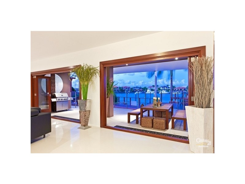 1 Carling Court, Raby Bay QLD 4163