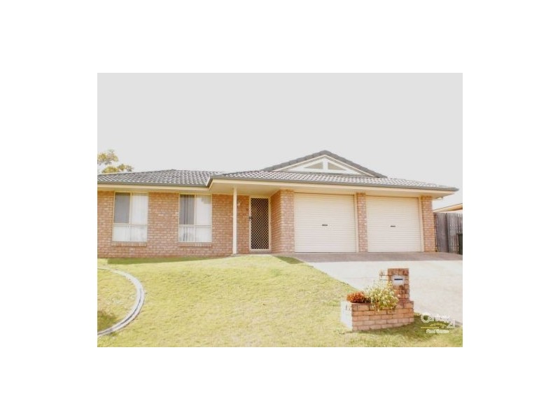 8 Coral Cl, Birkdale QLD 4159