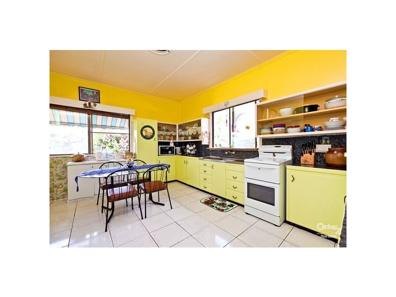 4 Hatchman St, Victoria Point QLD 4165