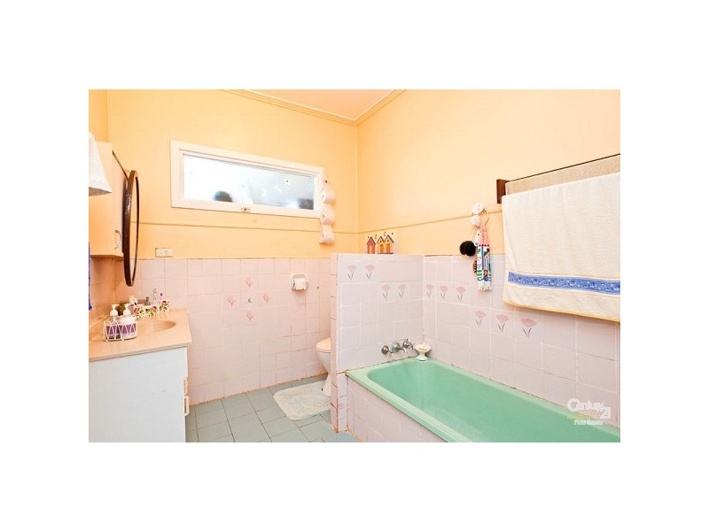 4 Hatchman St, Victoria Point QLD 4165