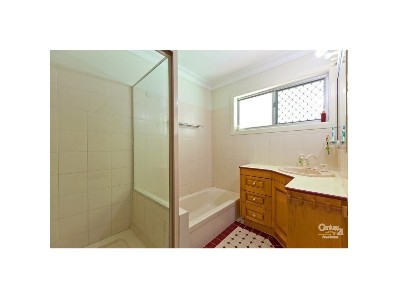 33 Russell St, Cleveland QLD 4163