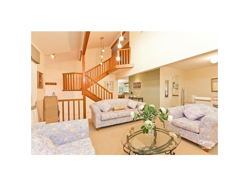 18 Barber Drv, Capalaba QLD 4157