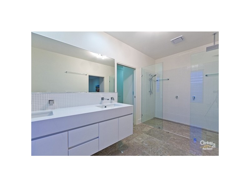 15 Marram Court, Raby Bay QLD 4163