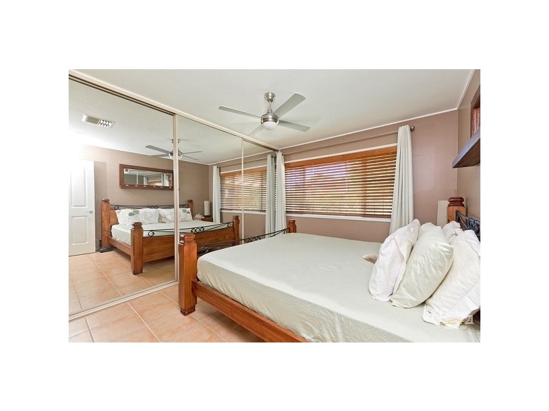 12 Hope Street, Ormiston QLD 4160