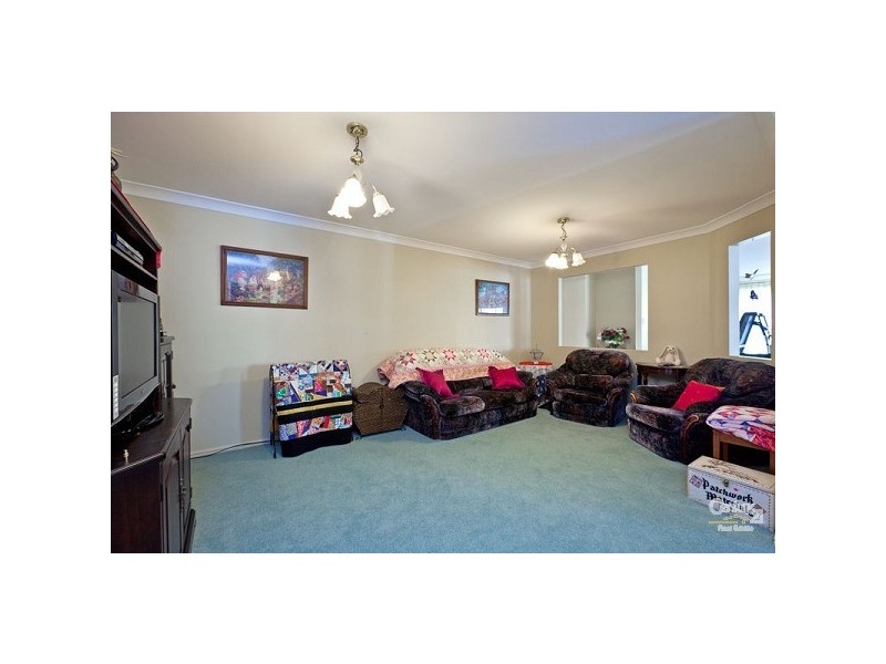 1 Folkestone Ct, Wellington Point QLD 4160