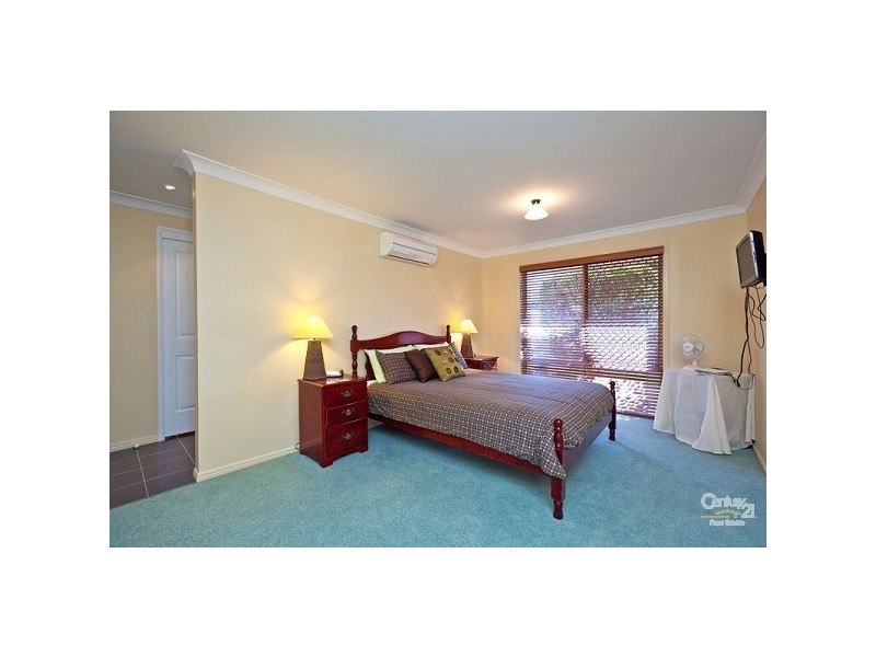 1 Folkestone Ct, Wellington Point QLD 4160