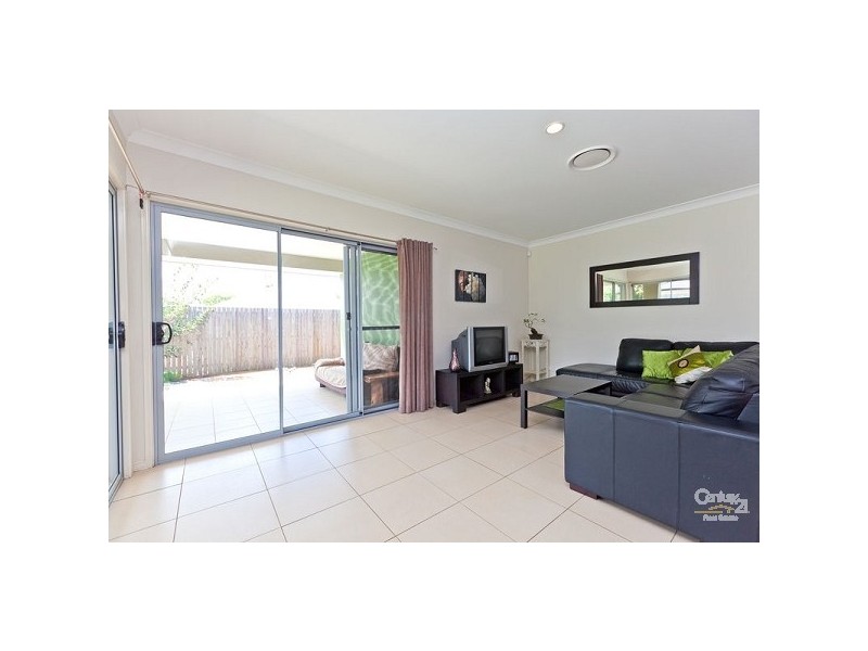 9 Aquila Street, Redland Bay QLD 4165