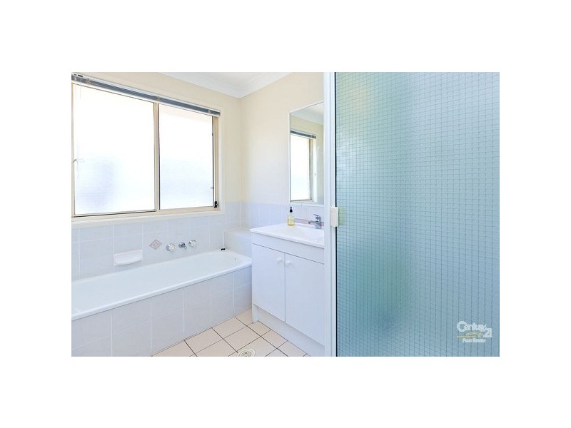 8 Coral Close, Birkdale QLD 4159