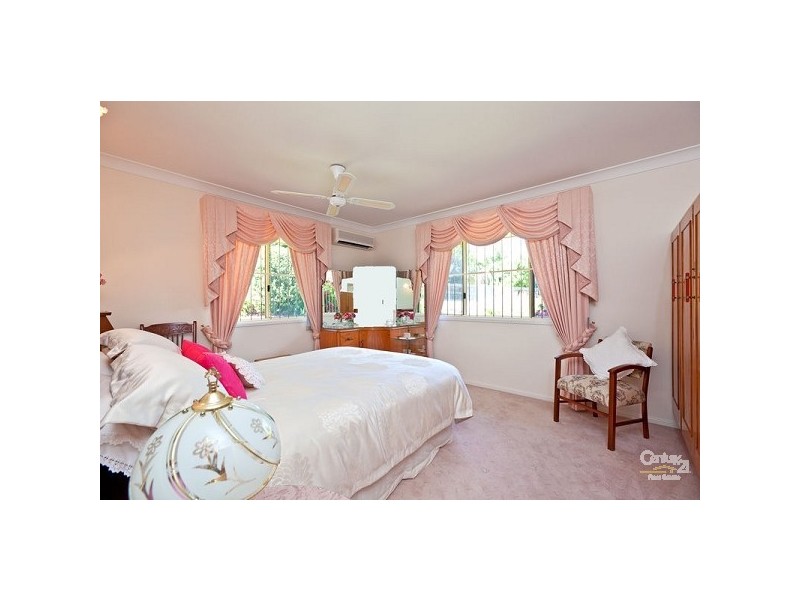 56 Long St, Cleveland QLD 4163