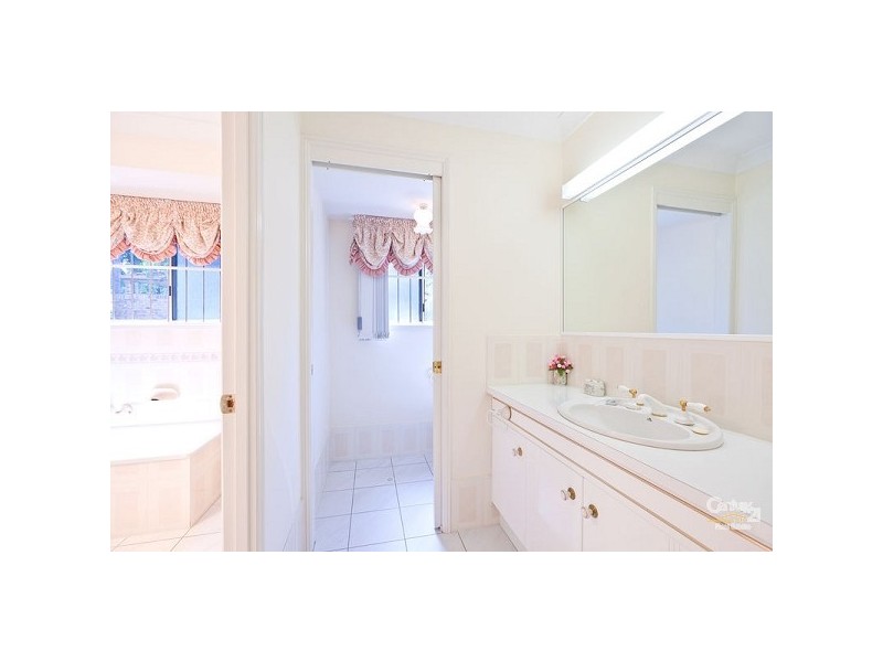 56 Long St, Cleveland QLD 4163