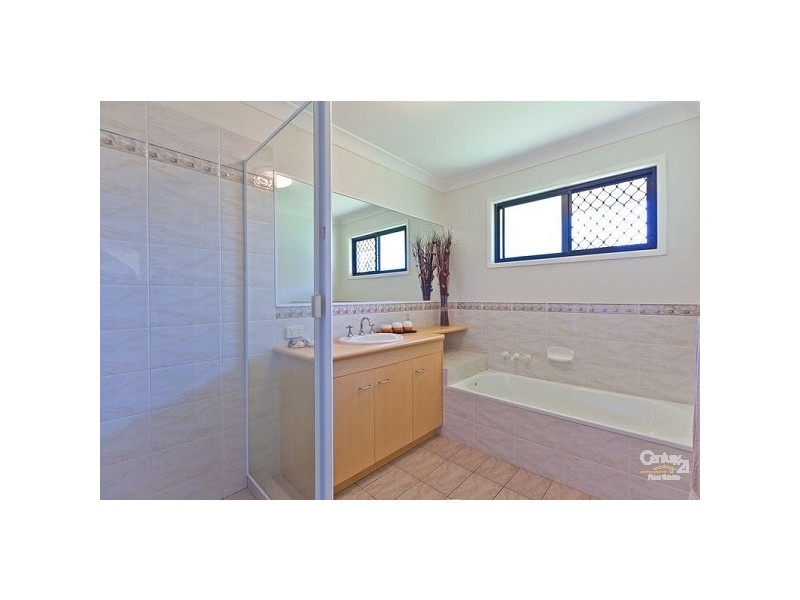 1 Riley Drive, Capalaba QLD 4157