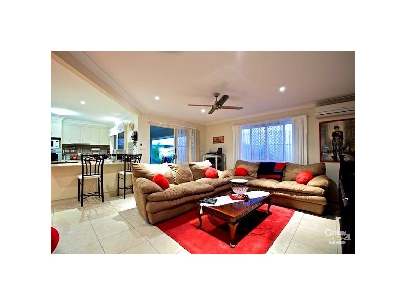 15 Ronnie St, Cleveland QLD 4163