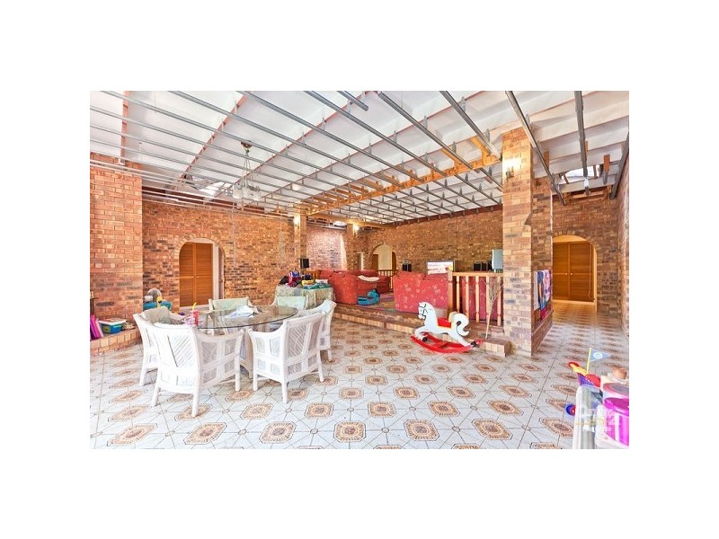 25 Prenzler St, Upper Mount Gravatt QLD 4122