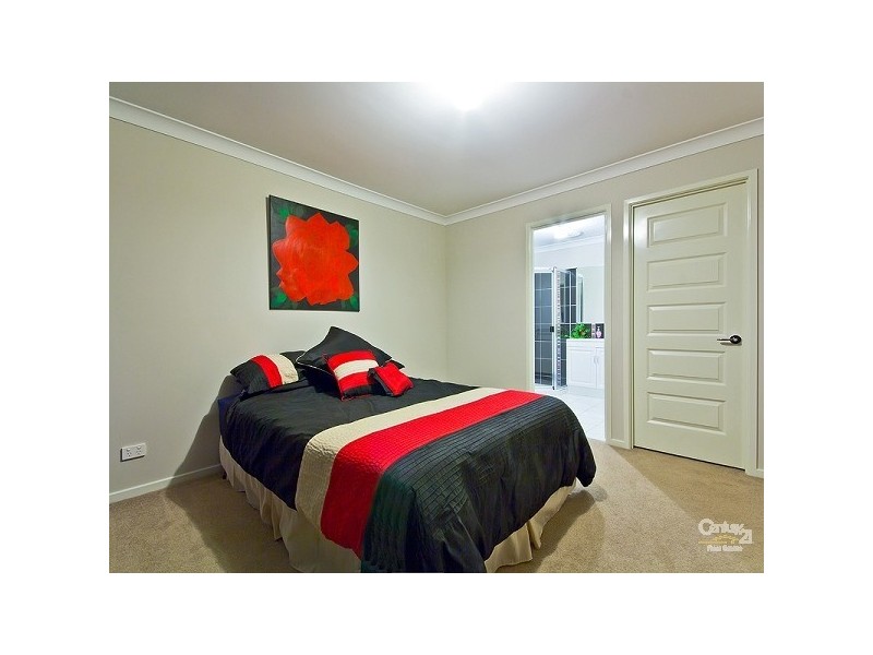 42 Ronnie St, Cleveland QLD 4163