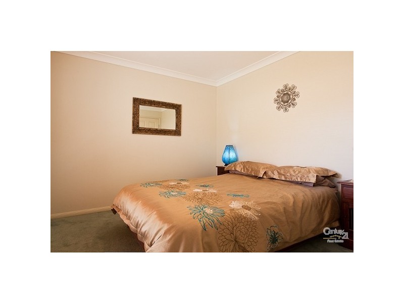 30 Juanita St, Birkdale QLD 4159