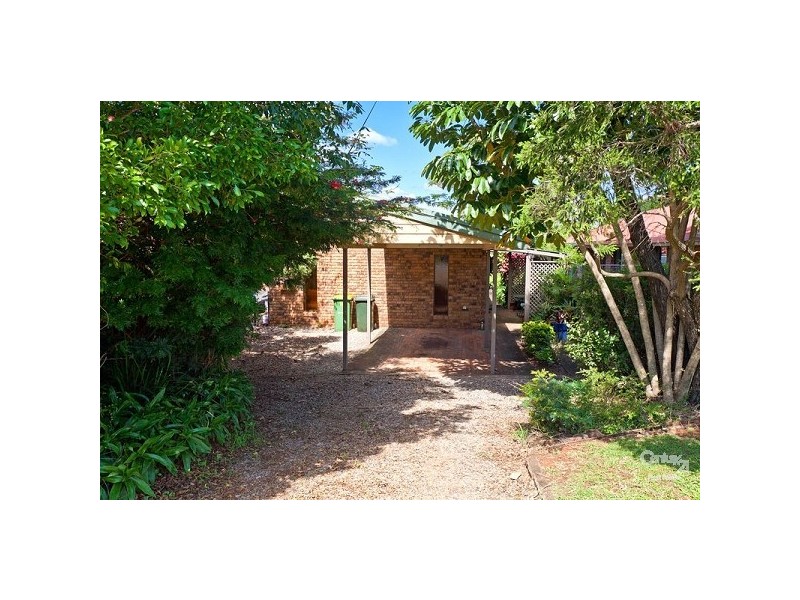 137 Dart St, Redland Bay QLD 4165