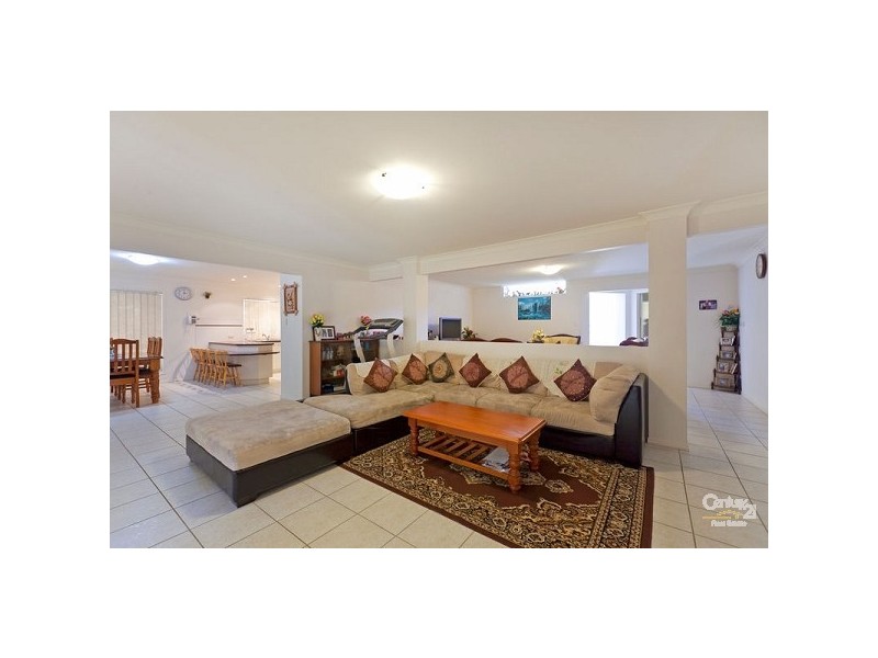 22 Carinyan Drive, Birkdale QLD 4159