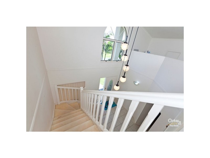 22 Carinyan Drive, Birkdale QLD 4159