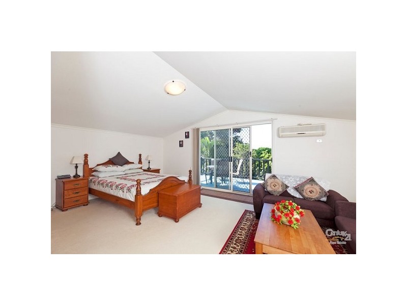 22 Carinyan Drive, Birkdale QLD 4159