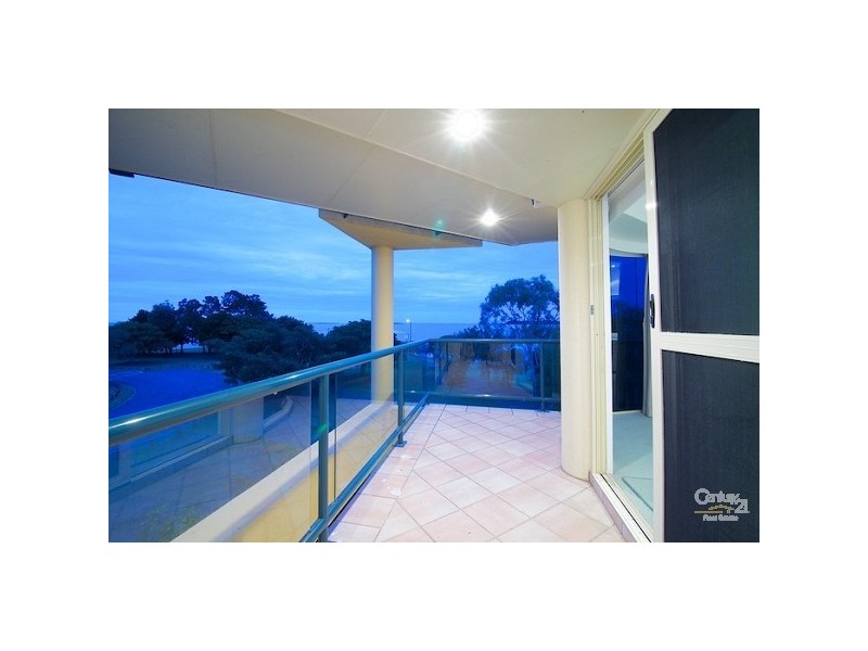8/20 Mainsail Street,, Birkdale QLD 4159