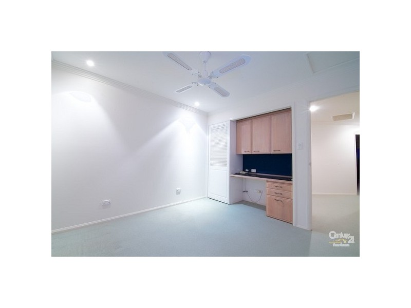 8/20 Mainsail Street,, Birkdale QLD 4159