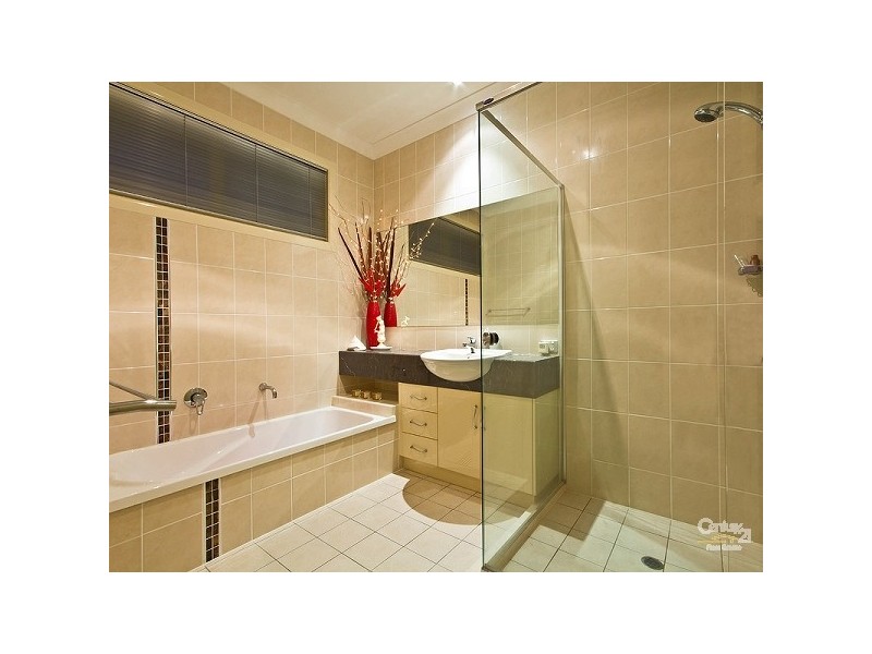 1 Dorsal Drive, Birkdale QLD 4159