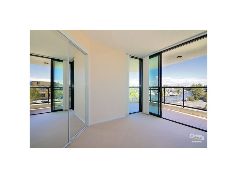 13/2 Masthead Drive, Raby Bay QLD 4163