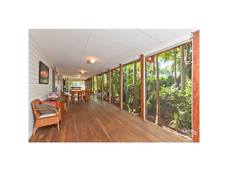 1 Dinwoodie Road, Thornlands QLD 4164