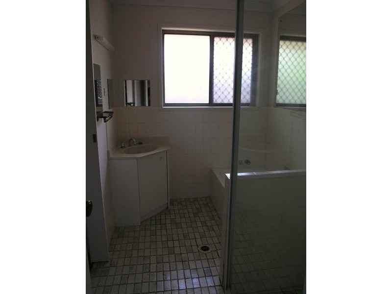 37 Mcleod Street, Cleveland QLD 4163