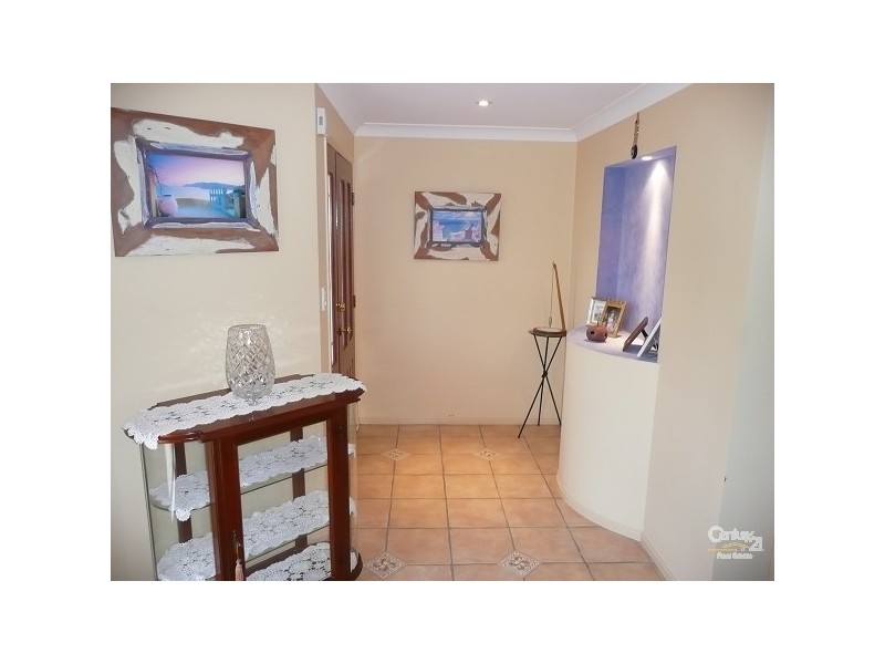 72 Queen St, Cleveland QLD 4163