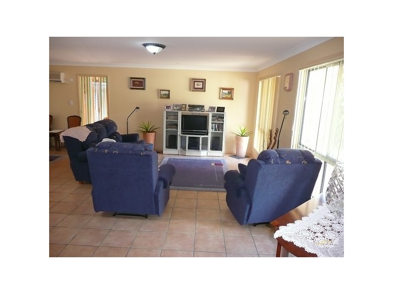 72 Queen St, Cleveland QLD 4163