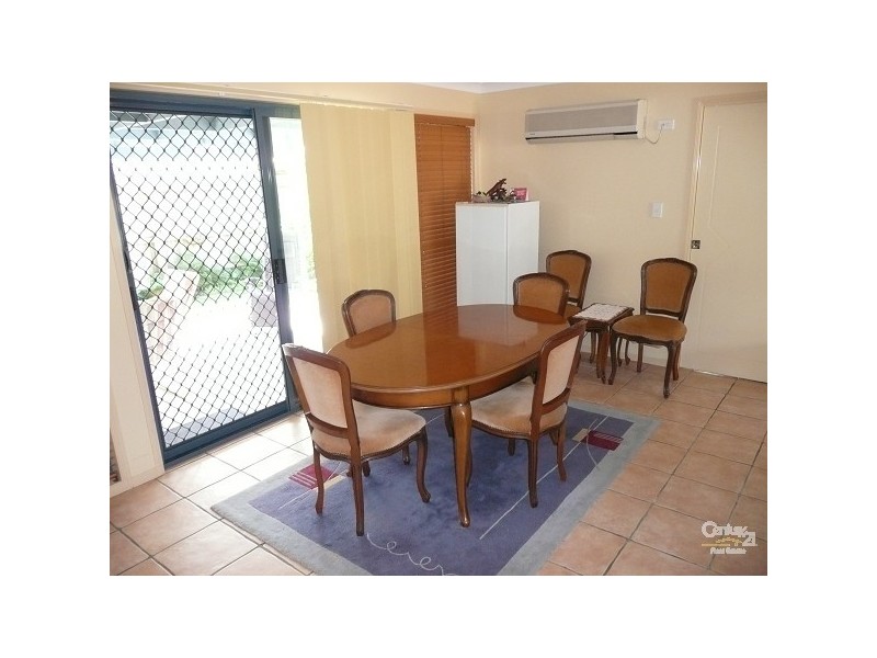 72 Queen St, Cleveland QLD 4163