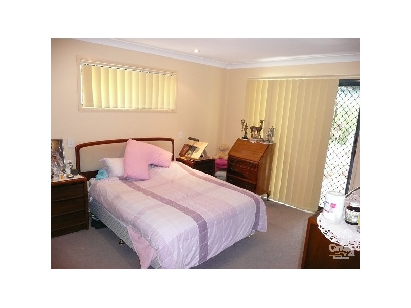 72 Queen St, Cleveland QLD 4163