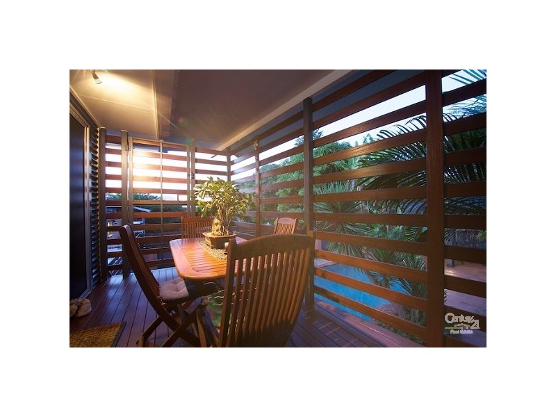 18 Weinam Street, Redland Bay QLD 4165