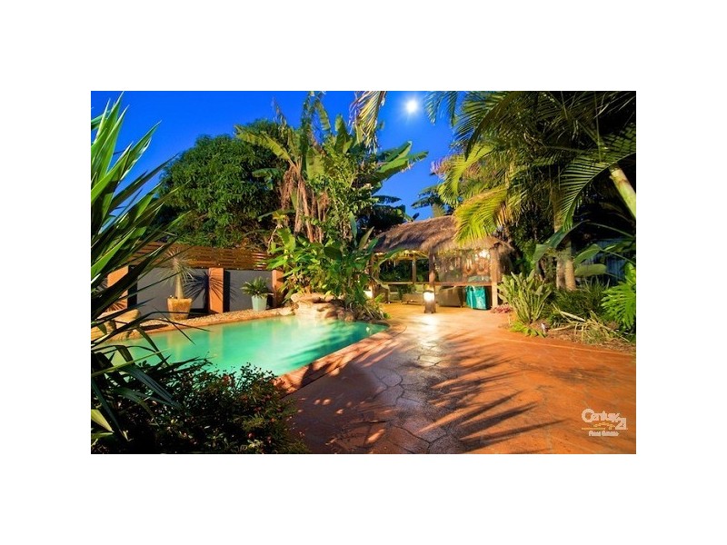 18 Weinam Street, Redland Bay QLD 4165