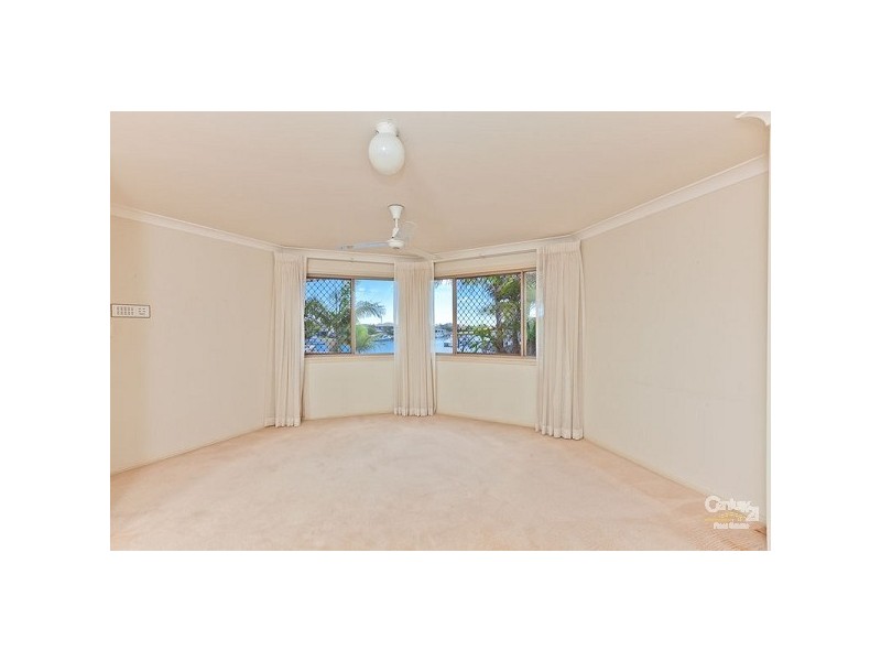 15 Mainroyal Crt, Raby Bay QLD 4163