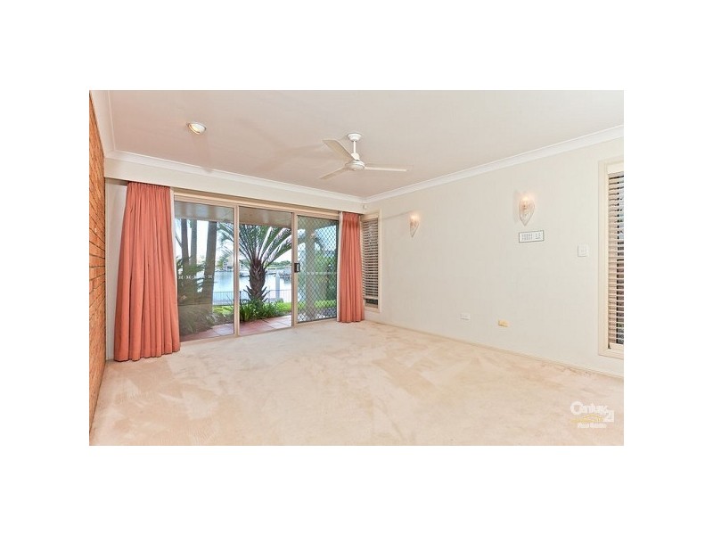 15 Mainroyal Crt, Raby Bay QLD 4163