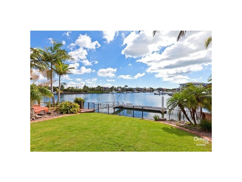 15 Mainroyal Crt, Raby Bay QLD 4163