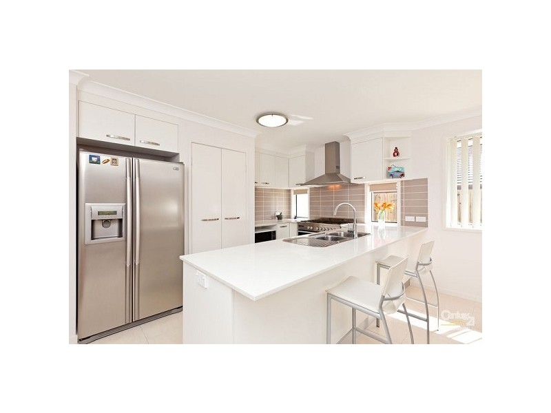 48 Whipbird Circuit, Victoria Point QLD 4165