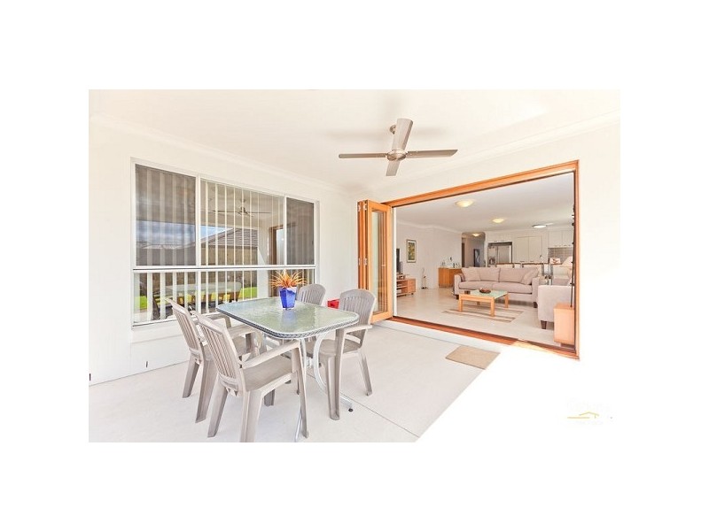 48 Whipbird Circuit, Victoria Point QLD 4165