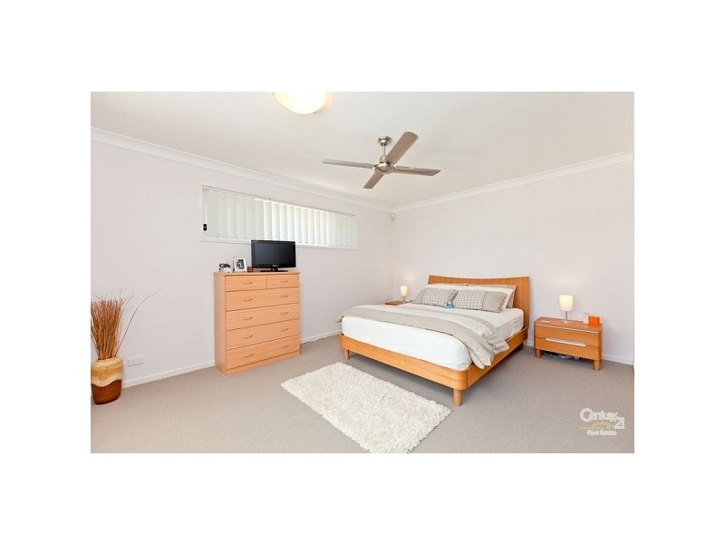 48 Whipbird Circuit, Victoria Point QLD 4165