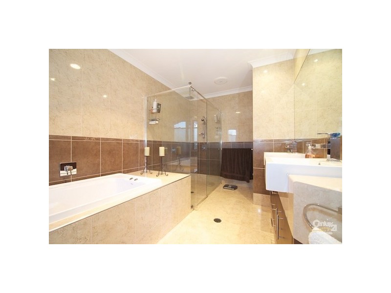 28 Explorers Way, Mount Cotton QLD 4165