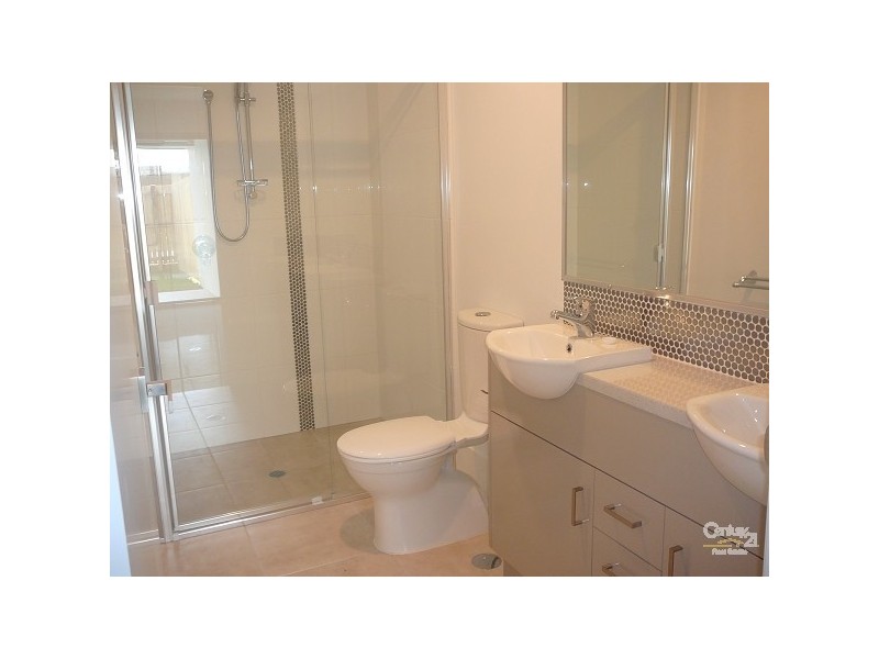 26 Starkey Street, Wellington Point QLD 4160